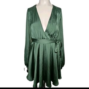 Lovers & Friends Crisscross Front Long Sleeved Dress Size XS